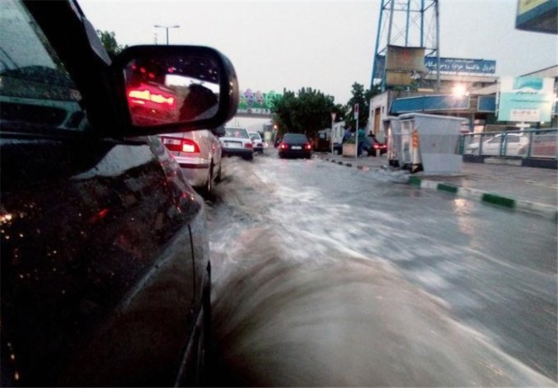 تمامی دستگا‌ه‌های امدادی و اجرایی استان تهران آماده مقابله با سیلاب هستند