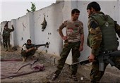 نظامیان افغان از مدارس به عنوان سنگر استفاده می‌کنند + عکس