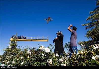 فرود جنگنده فانتوم اف 4 در فرودگاه مهرآباد