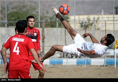 دیدار فوتبال ساحلی یاران مبارکه و شهرداری تبریز