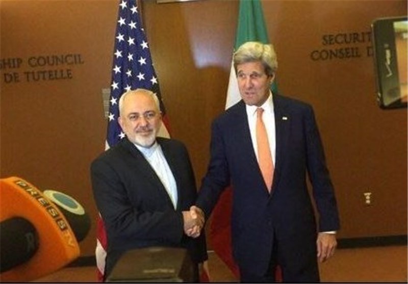 Iran&apos;s Zarif, US&apos;s Kerry Meet in New York, Discuss JCPOA Implementation