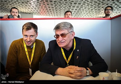 الکساندر سوکوروف فیلمساز سرشناس روسی در اولین روز سی و چهارمین جشنواره جهانی فیلم فجر