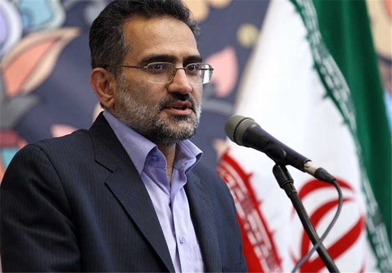 حسینی: ارجاع مشکلات به دولتِ قبل &quot;نخ‌نما&quot; شده/دولت اعتقاد چندانی به حمایت از ارزشی‌ها ندارد