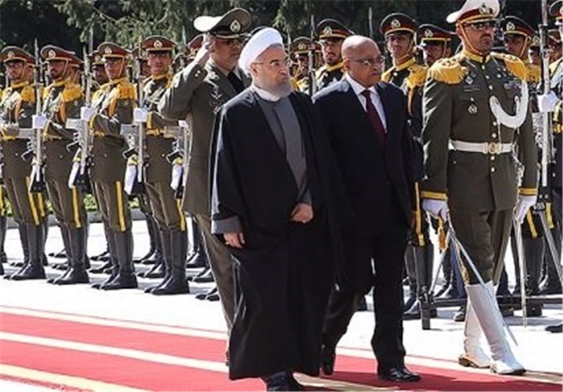 روحانی یستقبل رسمیاً رئیس جنوب أفریقیا+صور