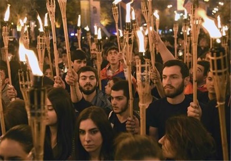 Thousands Take to Streets in Yerevan to Mark 101st Armenian Killings
