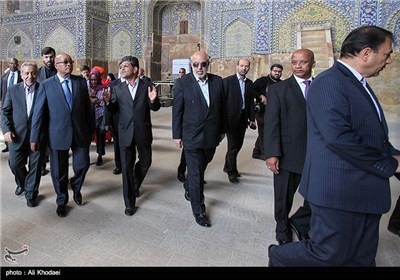 South Africa’s Zuma Visits Iran’s Isfahan