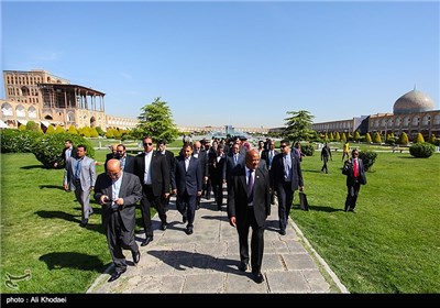 South Africa’s Zuma Visits Iran’s Isfahan