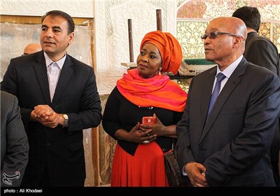 South Africa’s Zuma Visits Iran’s Isfahan