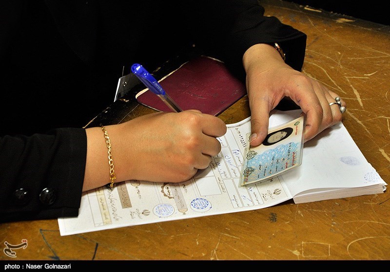 اخذ رای در شعب شهری حوزه مهریز تا ساعت 22 تمدید شد
