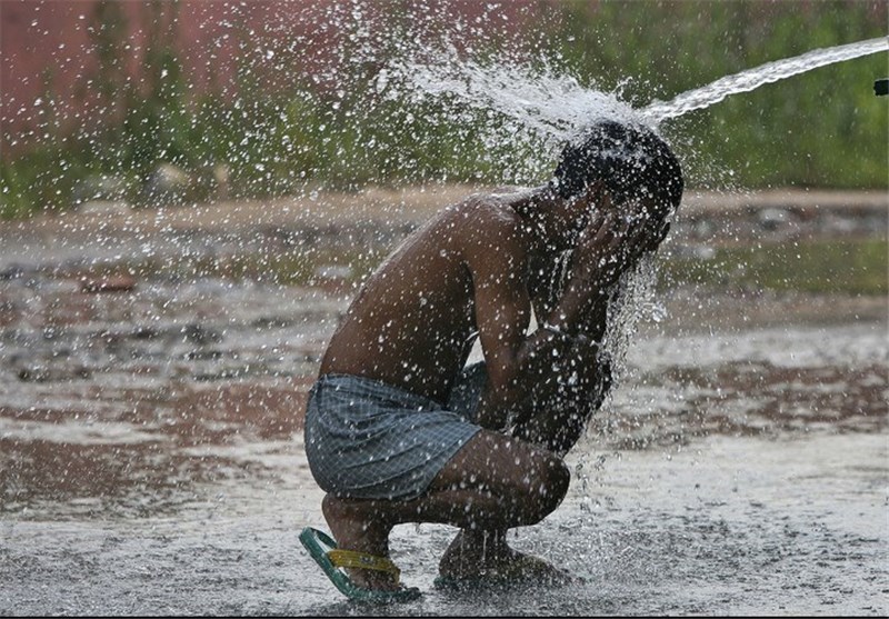موج گرمای شدید در جنوب آسیا قربانی می‌گیرد/ تاکنون بیش از 300 تن در هند مرده‌اند