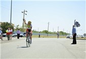پوریا حسینی قهرمان دوچرخه‌سواری استقامت جاده جوانان شد