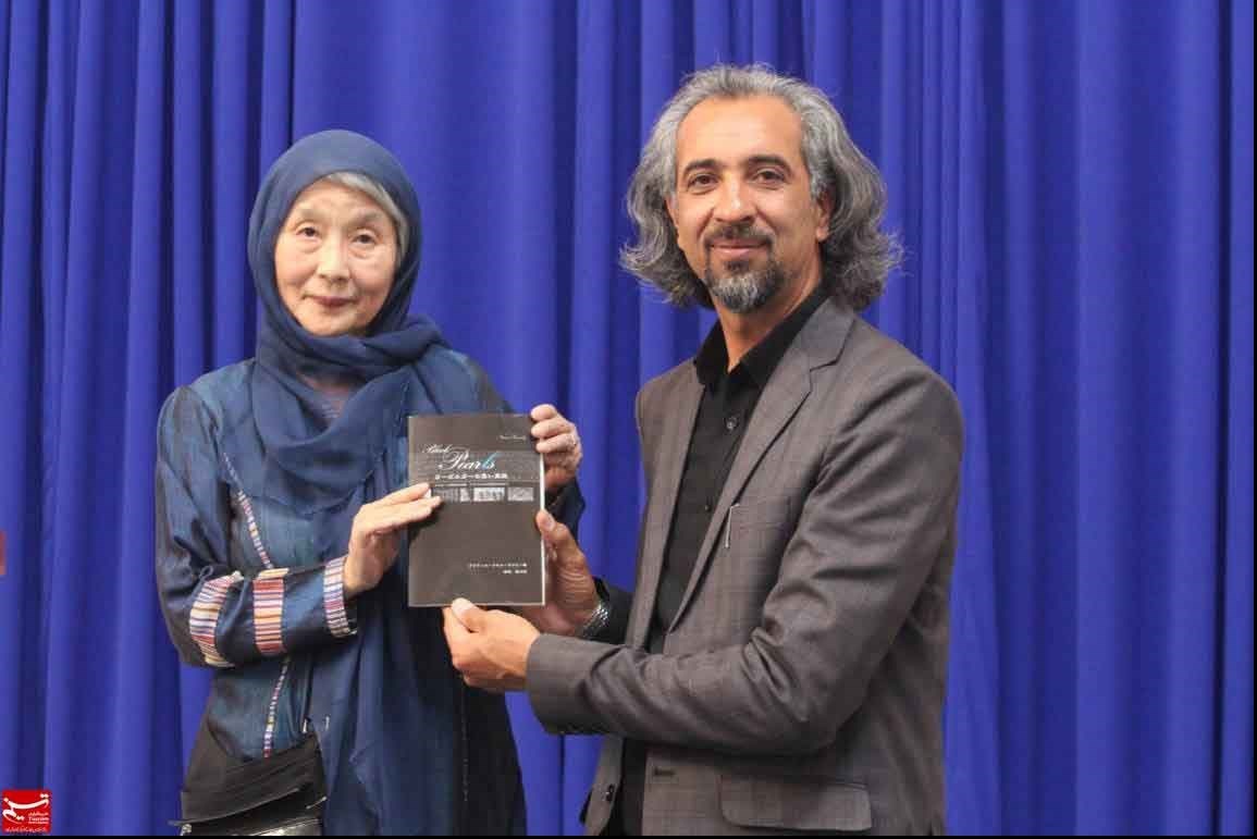 عشق به هنر اسلامی «شی کاکی» را از ژاپن به هرات کشاند؛ معرفی کتاب مروارید سیاه + عکس