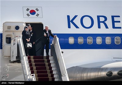 در حاشیه مراسم استقبال از رئیس جمهور کره جنوبی