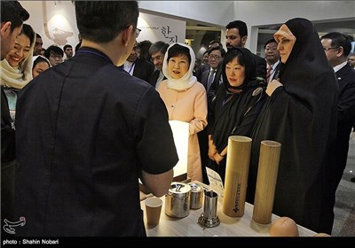 Tehran Hosts Iran-Korea One Heart Festival