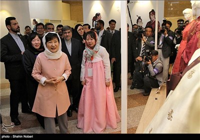 Tehran Hosts Iran-Korea One Heart Festival