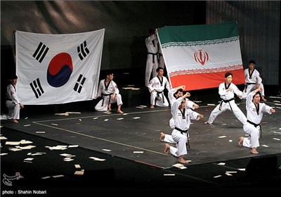 Tehran Hosts Iran-Korea One Heart Festival