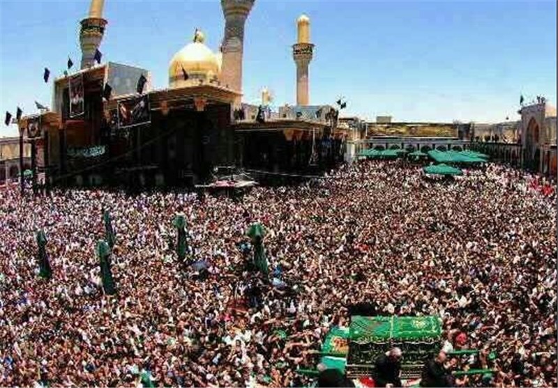 Tens of Thousands of Shiite Pilgrims Converge on Baghdad Shrine