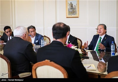 دیدار عنیفه امان وزیر امور خارجه مالزی و هیئت همراه با محمدجواد ظریف وزیر امور خارجه ایران