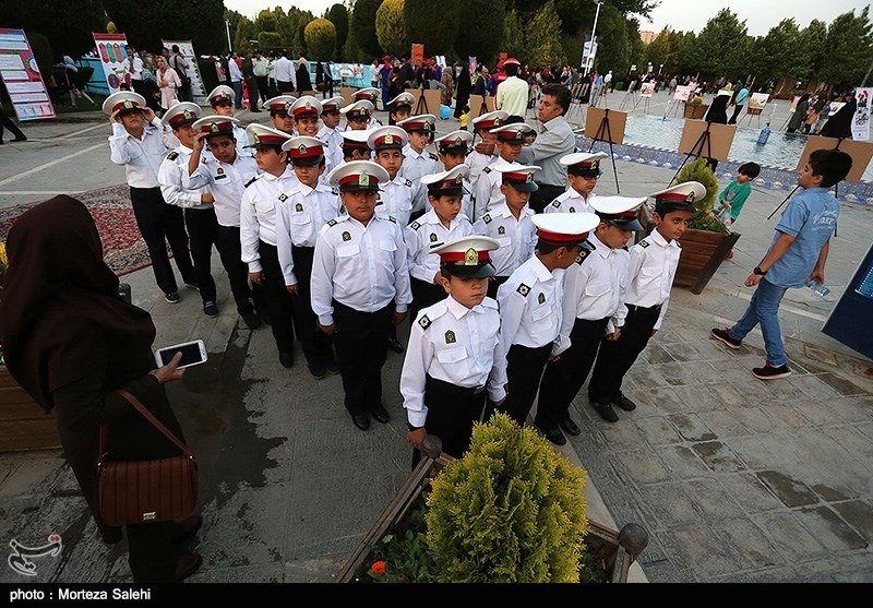 اجرای طرح «همیار مهربان ترافیک» در شیراز آغاز شد
