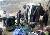 12 کشته و بیش از 30 زخمی در حادثه سقوط اتوبوس به پرتگاه