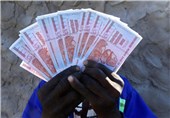 کمبود دلار آمریکا در زیمبابوه مشکل ساز شد