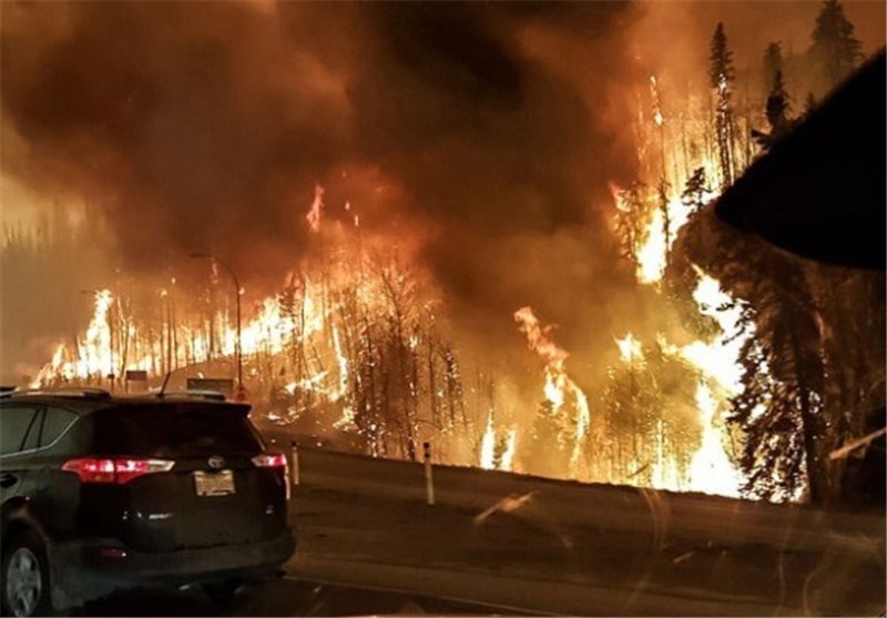 Canada Fire Rages for Seventh Day