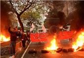حامیان روسف جاده‌های برزیل را به آتش کشیدند