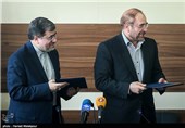 تبادل تفاهم‌نامه بین محمدباقر قالیباف شهردار تهران و علی جنتی وزیر فرهنگ و ارشاد اسلامی