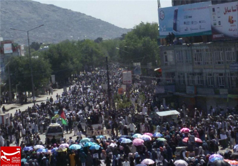 راهپیمایی میلیونی «جنبش روشنایی» در کابل/ پایتخت افغانستان تعطیل شد + عکس