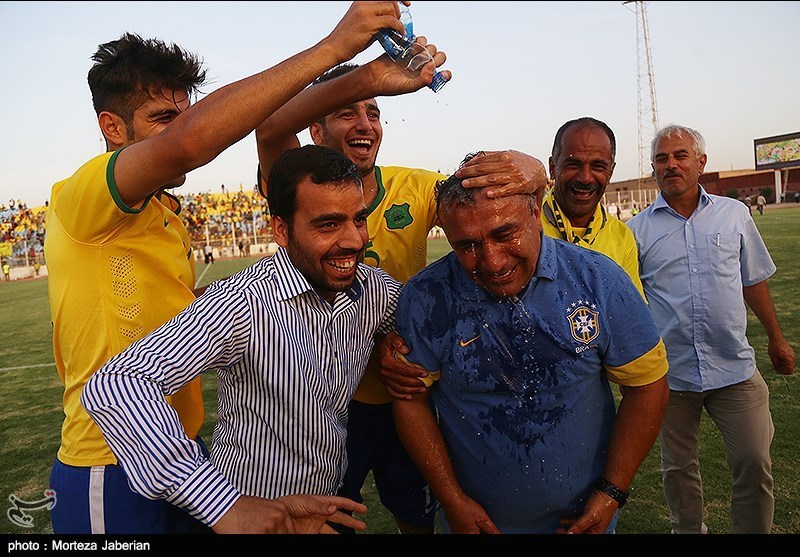 Sanat Naft Abadan - 2016  Football fans, League, Football