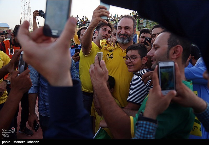 Sanat Naft Abadan - 2016  Football fans, League, Football