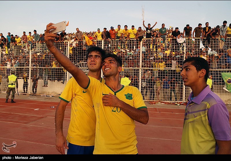 Sanat Naft Abadan - 2016  Football fans, League, Football