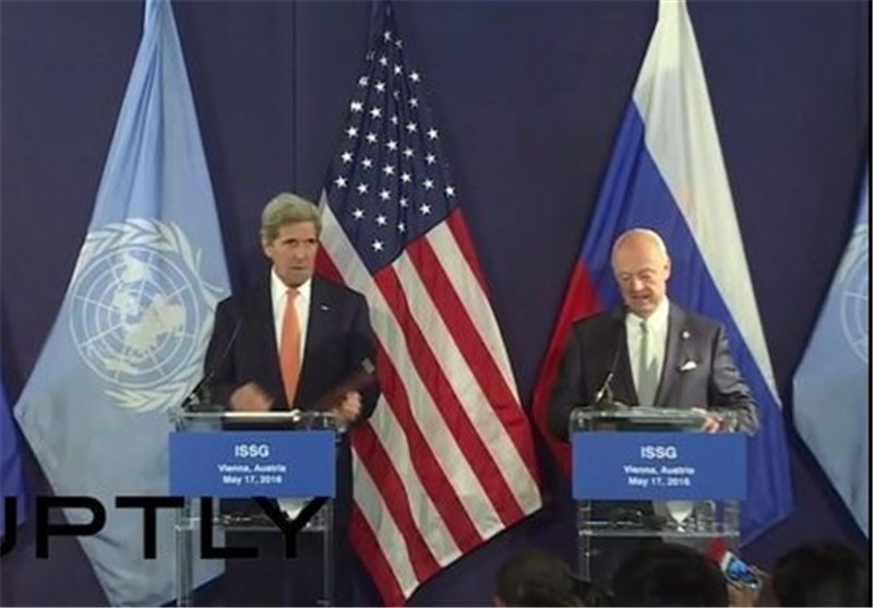 کری: همه طرفها با تشکیل حکومت انتقالی در سوریه موافقند