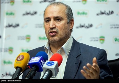قرارداد میلیاردی با هیچ بازیکنی نداریم/تحقق بخشی از طلب فدراسیون فوتبال از فیفا