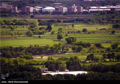 فصل الربیع فی مدینة ری