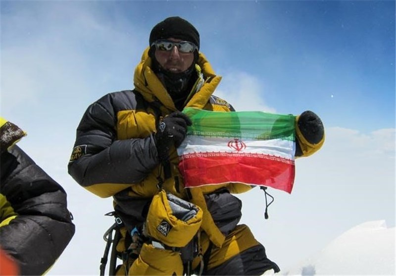 صعود 3 کوهنورد ایرانی به قله لوتسه