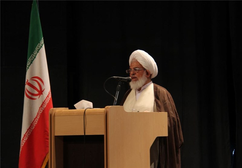 اقتصاد مقاومتی ضامن حفظ عزت ایران در برابر استکبار جهانی است