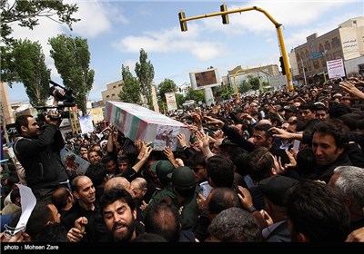 تشییع شهدای مدافع حرم در اردبیل
