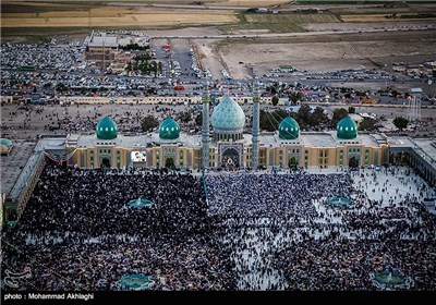 جشن میلاد امام زمان(عج) در مسجد جمکران