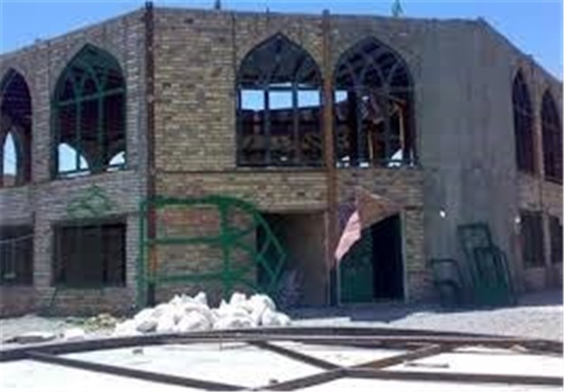 500 مسجد نیمه‌کاره در استان لرستان وجود دارد