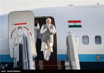 ورود نارندرا مودی نخست وزیر هند به تهران