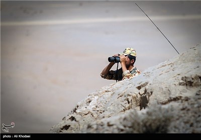 Iran’s Army Ground Force Holds Military Drill in Desert Areas