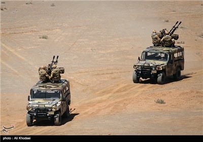 Iran’s Army Ground Force Holds Military Drill in Desert Areas