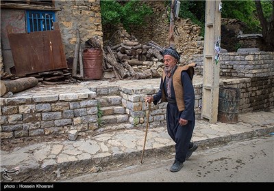 قرية اورمان في كردستان- غرب إيران