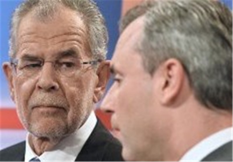 A New Political Era in Austria as Centrists Fade in Presidential Elections