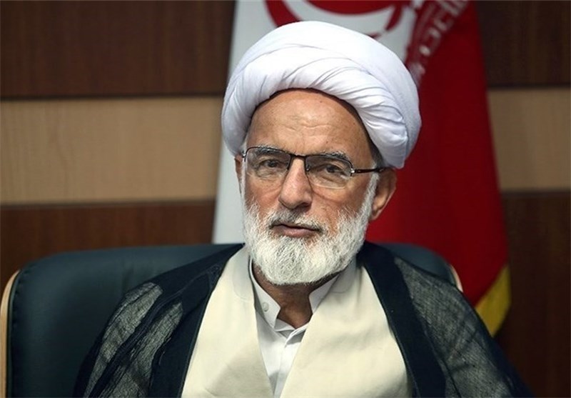 اراک| ملت ایران در برابر توطئه‌ دشمن علیه نظام بابصیرت ایستاده است