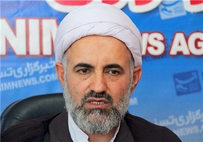 پیشنهاد عضو مجلس خبرگان رهبری درباره کم‌شدن فشار تحریم‌ها