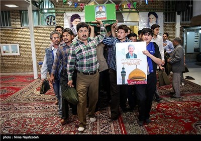 تشییع پیکر 7 شهید مدافع حرم در مشهد