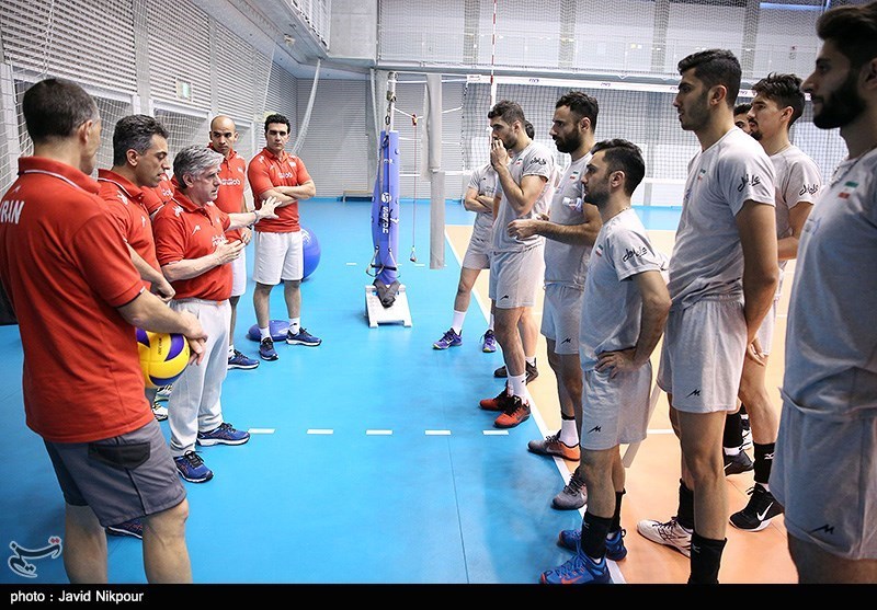 تیم ملی والیبال به تهران بازگشت