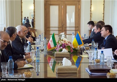 گفتگو پاولو کلیمکین وزیر امور خارجه اوکراین با محمد جواد ظریف وزیر امور خارجه ایران